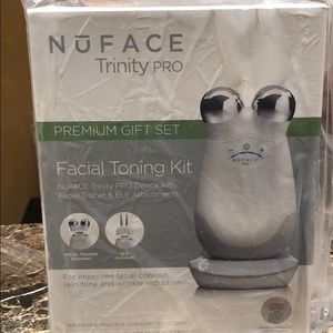 NuFACE Trinity Pro with ELE attachment